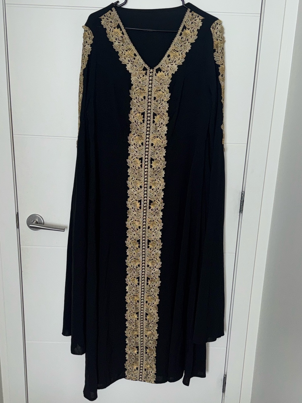 SHEIN Black Long Embroidered Kaftan with Gold Trim - Picture 1 of 4